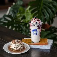 Blueberry cheese frappe