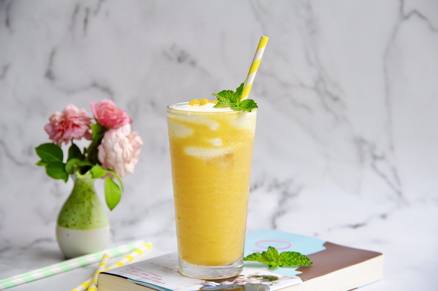 Mango coconut tea