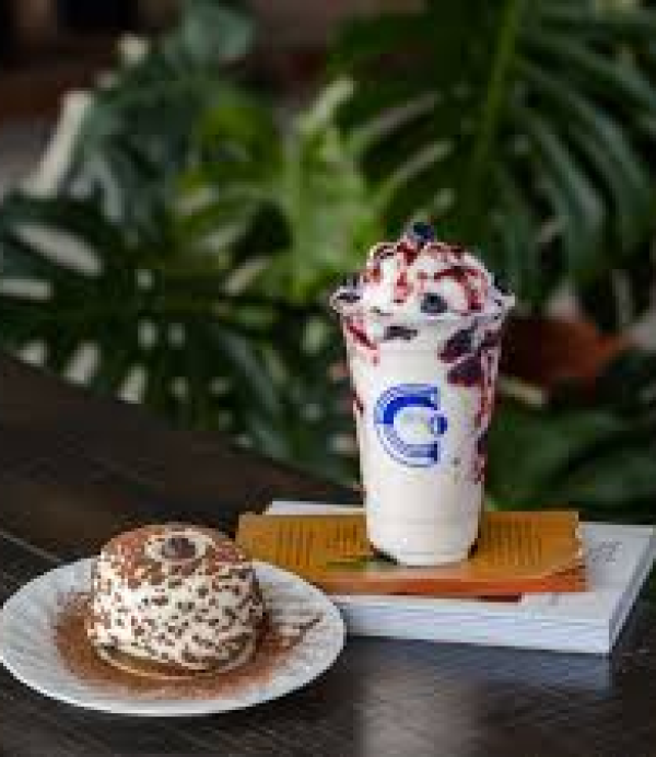 Blueberry cheese frappe